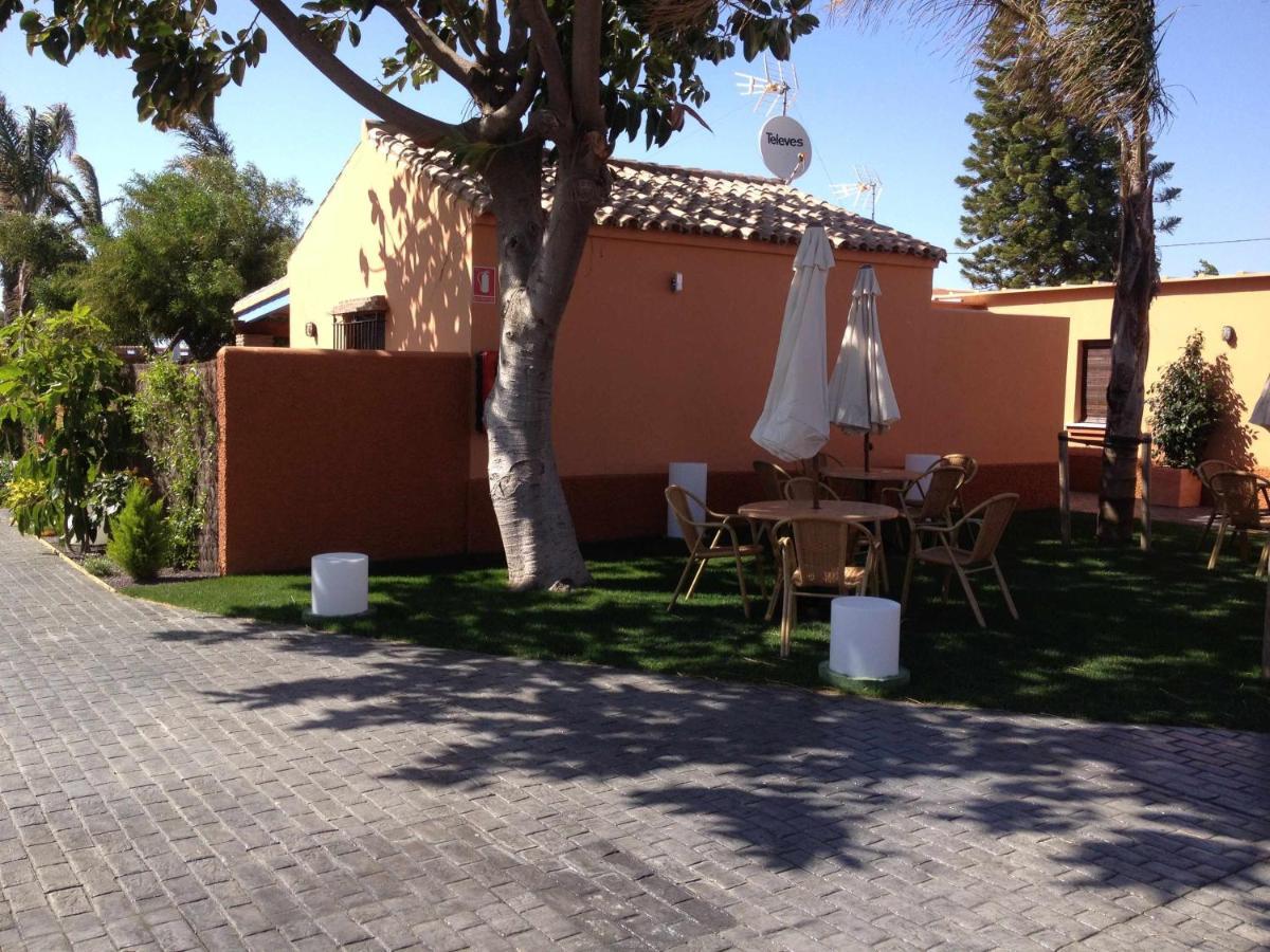 Casa Bungalows Con Jardin Privado Y Piscina Compa Кадис Екстериор снимка