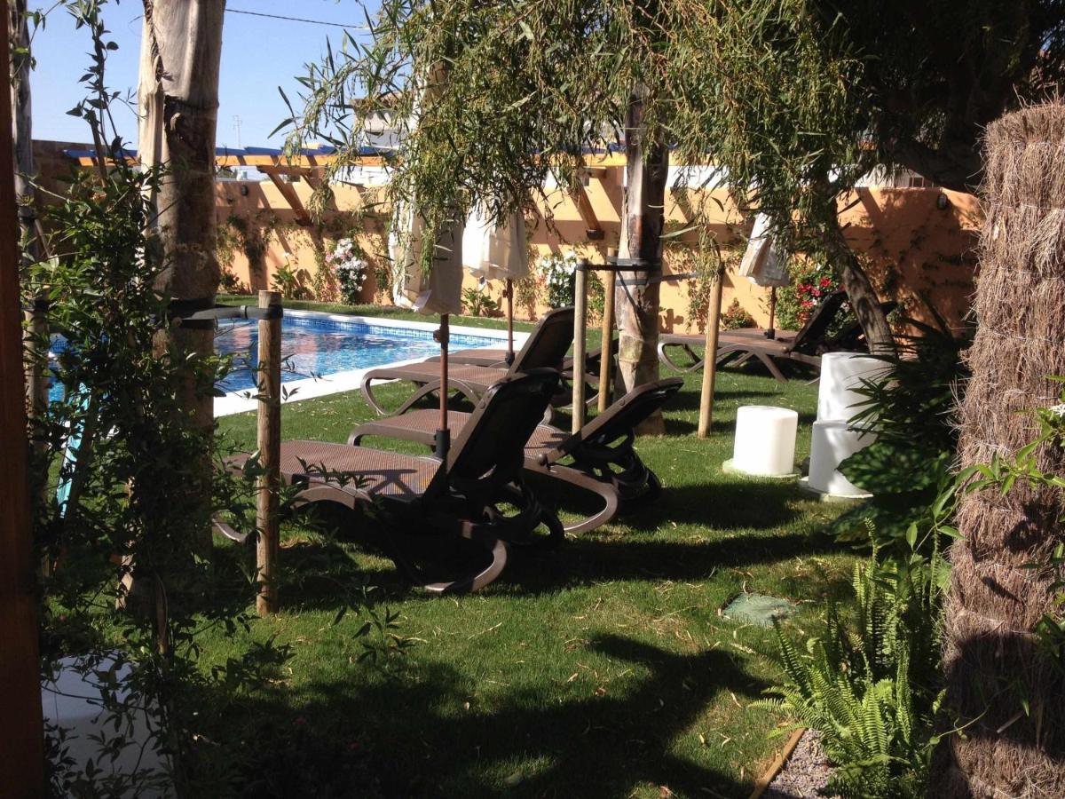 Casa Bungalows Con Jardin Privado Y Piscina Compa Кадис Екстериор снимка